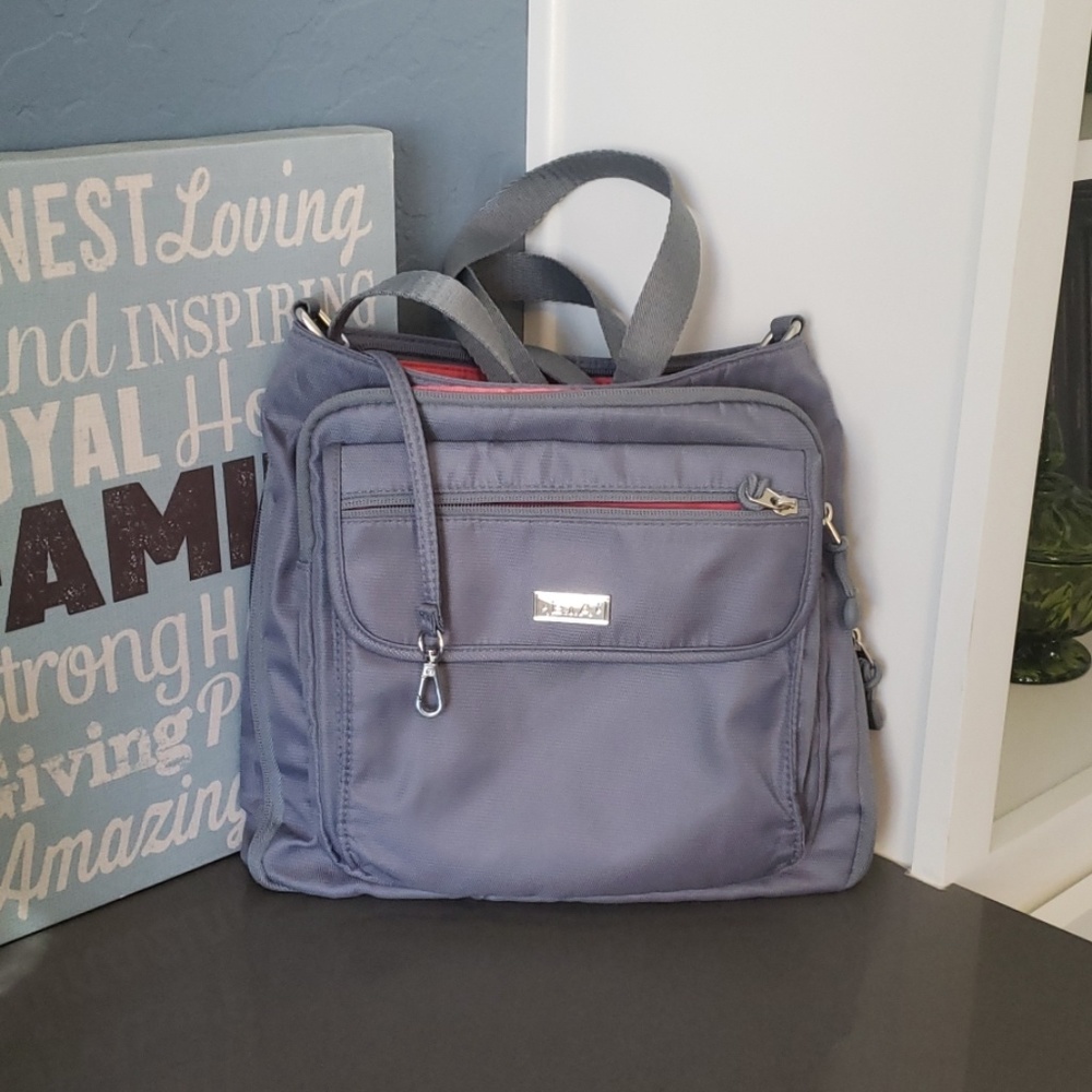 ETA Travel shoulder bag